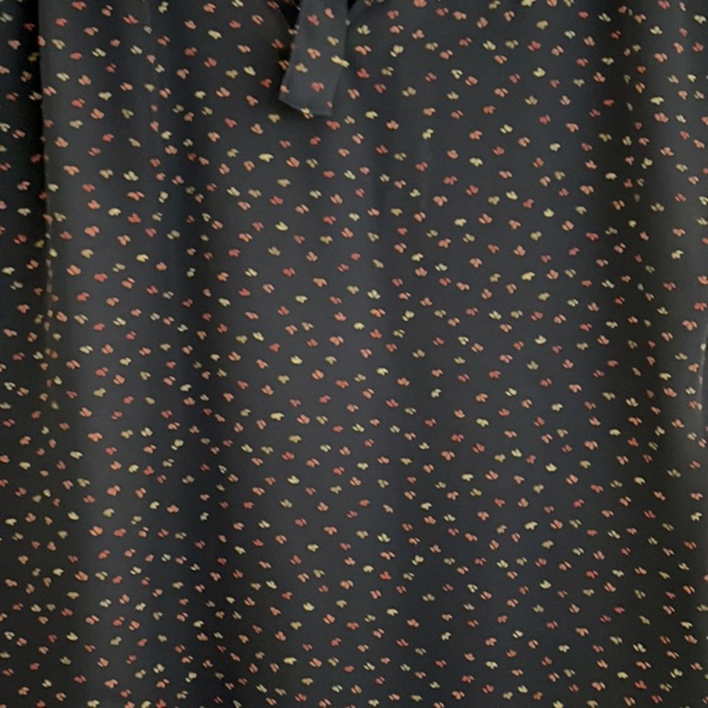 Lauren Conrad Navy Blue Pleated Neck Blouse. Size S - Picture 7 of 10